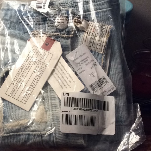 Current Elliot Alta Destroy Jeans. New. Size 26 - Picture 5 of 5